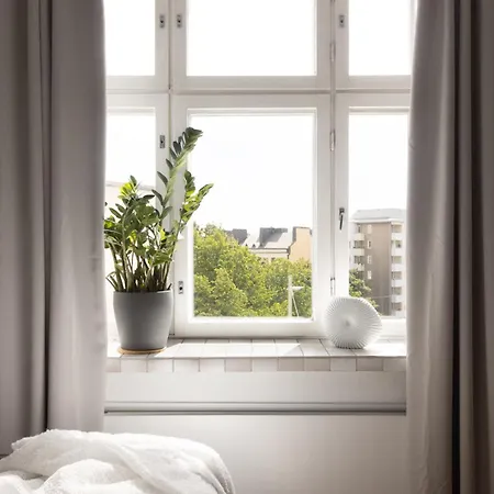 Bright In The Heart Of Kallio Apartment