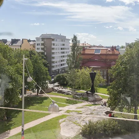 Bright In The Heart Of Kallio Lägenhet